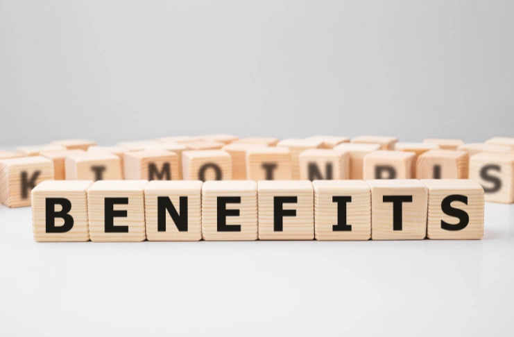 What are the benefits of a franchise restaurant