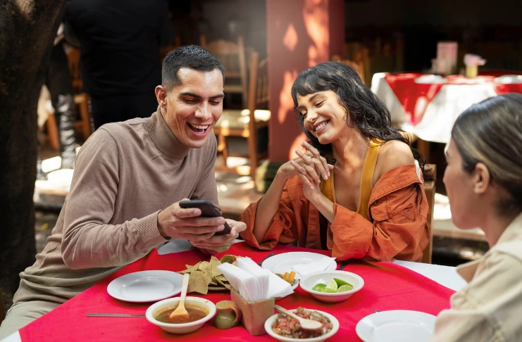 Customer Loyalty in Restaurants: Key Factors, Retention Strategies & How to Keep Guests Coming Back