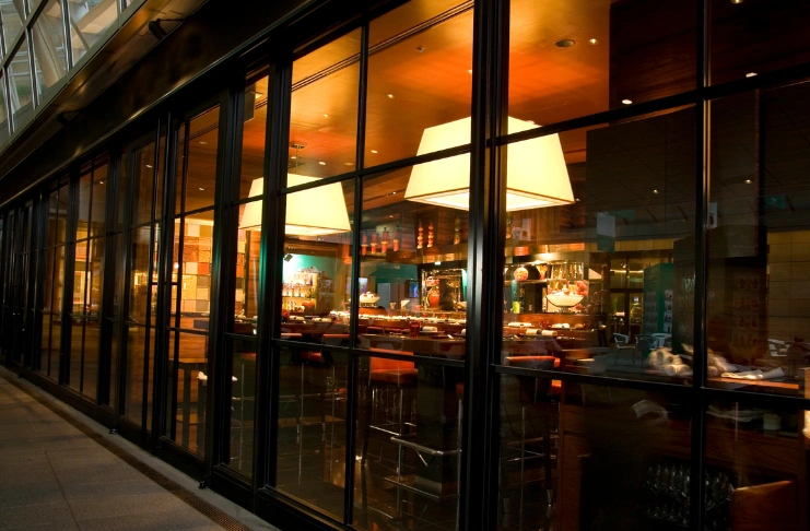 How location influence restaurant's reputation