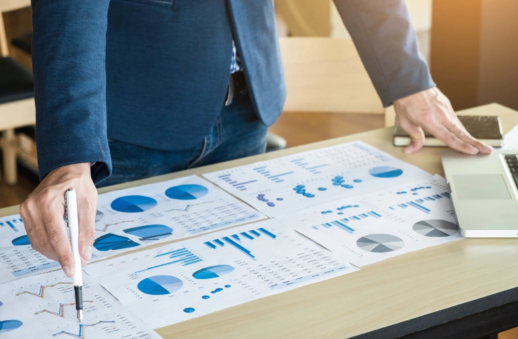 Restaurant Industry Analysis: How to Analyze the Market & Build a Data-Driven Business Plan