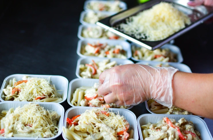 Financial management for food delivery partnership