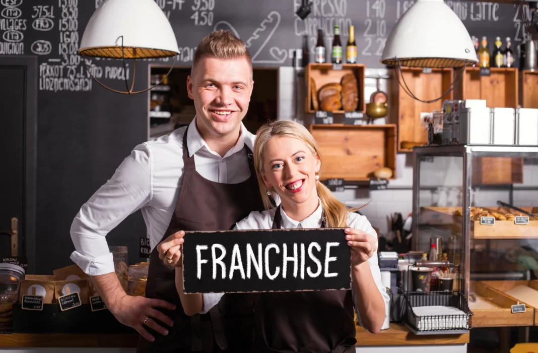 How to Buy a Restaurant Franchise: Key Steps, Tips & Opportunities