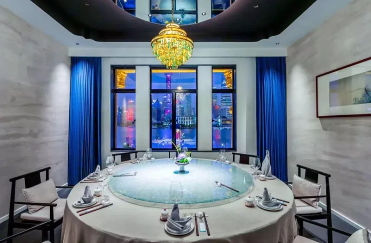 An Intimate Sanctuary Above the Bund