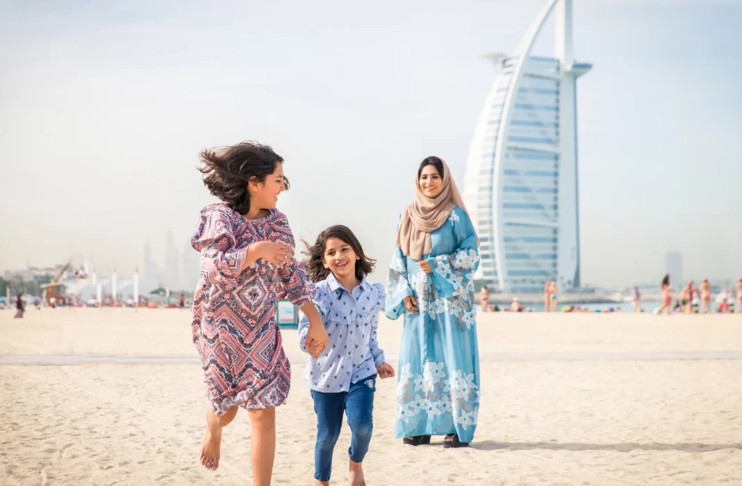Dubai Hospitality Industry Trends 2025: Innovation, Tech & Sustainability Insights