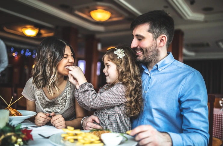 How Does Customer Satisfaction Relate to Food Cost Management?