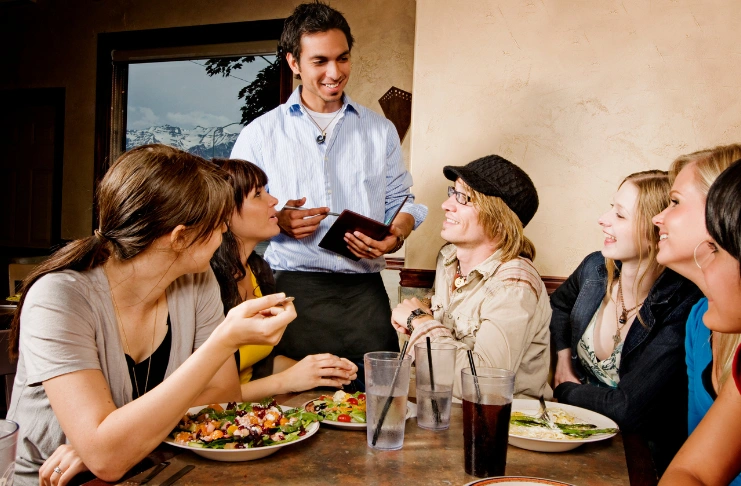 How Technology is Reshaping Guest Experiences in Dubai?