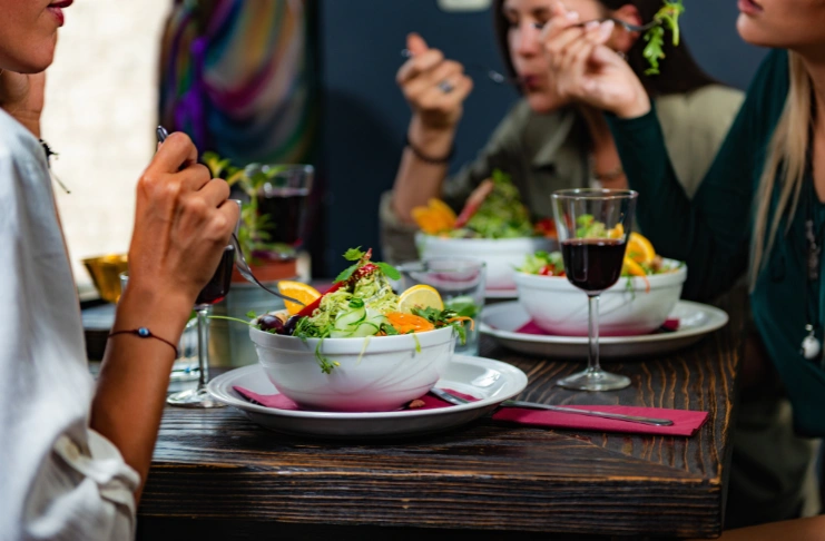 Measuring success and adjusting your restaurant rebranding strategies