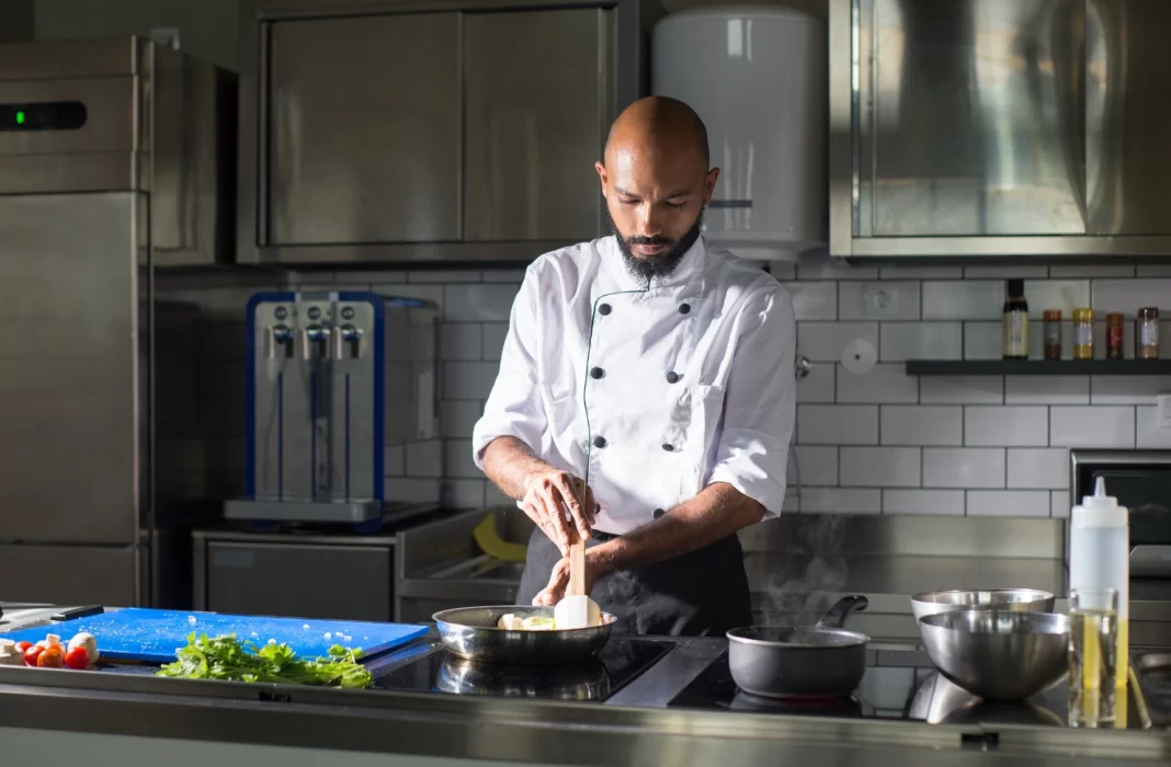 Cloud Kitchen Business Model: How Virtual Restaurants Work & Make Profits