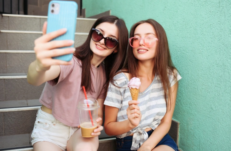 How Do Gen Z and Millennials Compare in Restaurant Preferences?
