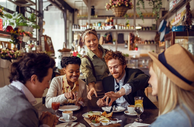 Creating welcoming atmosphere for restaurant customers