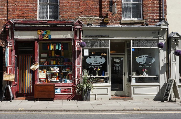 Eligibility Criteria to Obtain a Shop and Establishment License for Restaurant