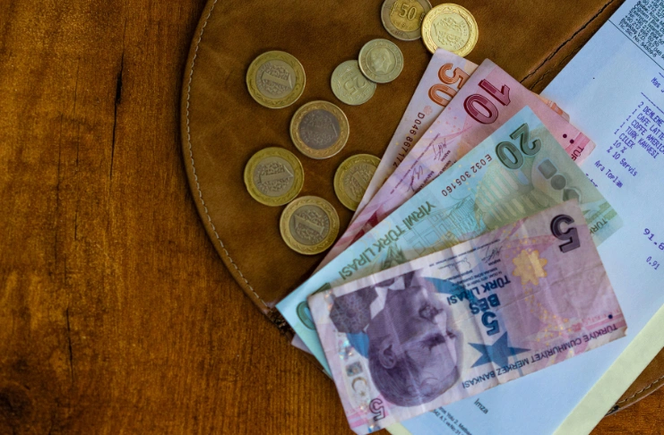 Restaurant Emergency Fund Management