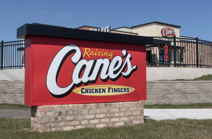 Raising Cane's Airport Restaurant Marks New Growth Strategy