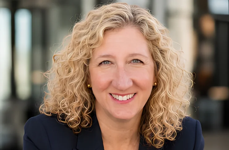 Alisa Gmelich Named President of Hardee’s