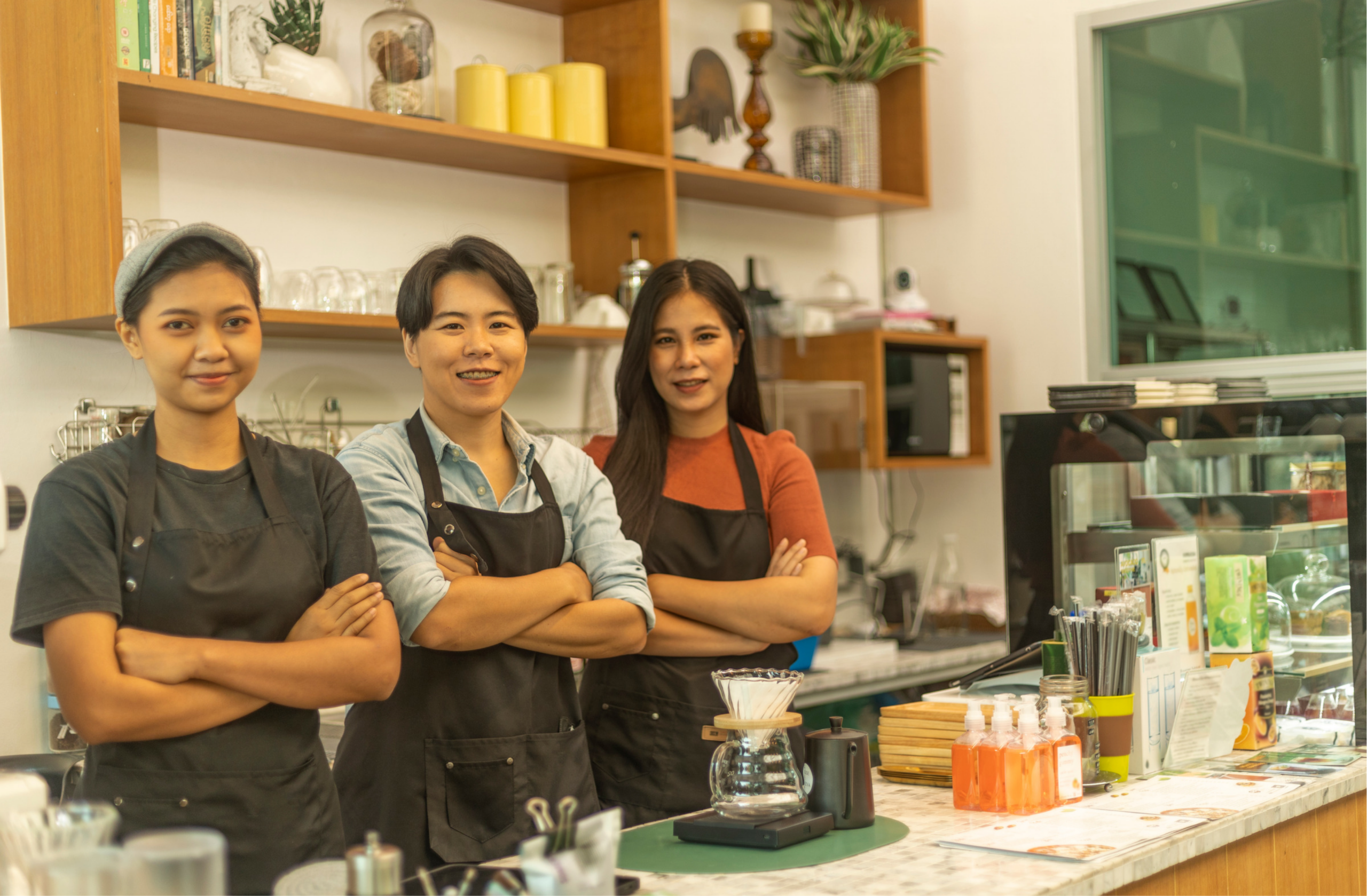 Cafe Chains vs. Independent Cafes: Which Business Model Is Right for You?